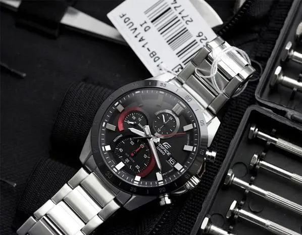 Casio EFR-571DB-1A1
