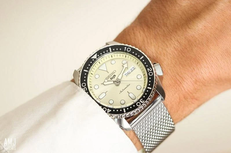 Seiko Seiko 5 Sports SRPE75K1