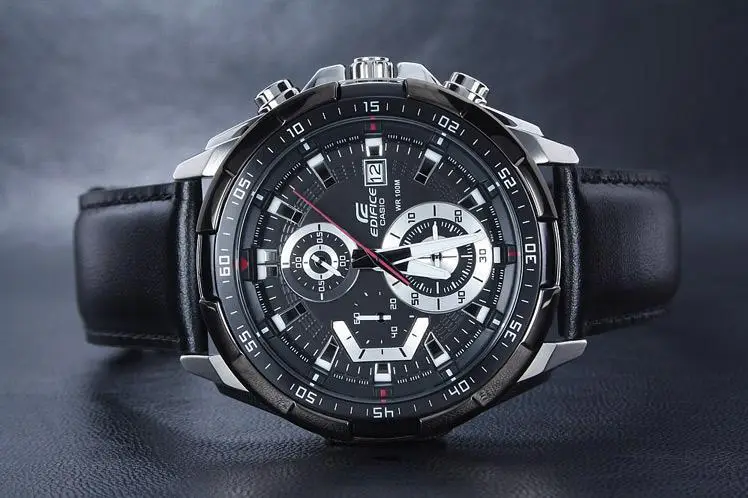 Casio EFR-539L-1A