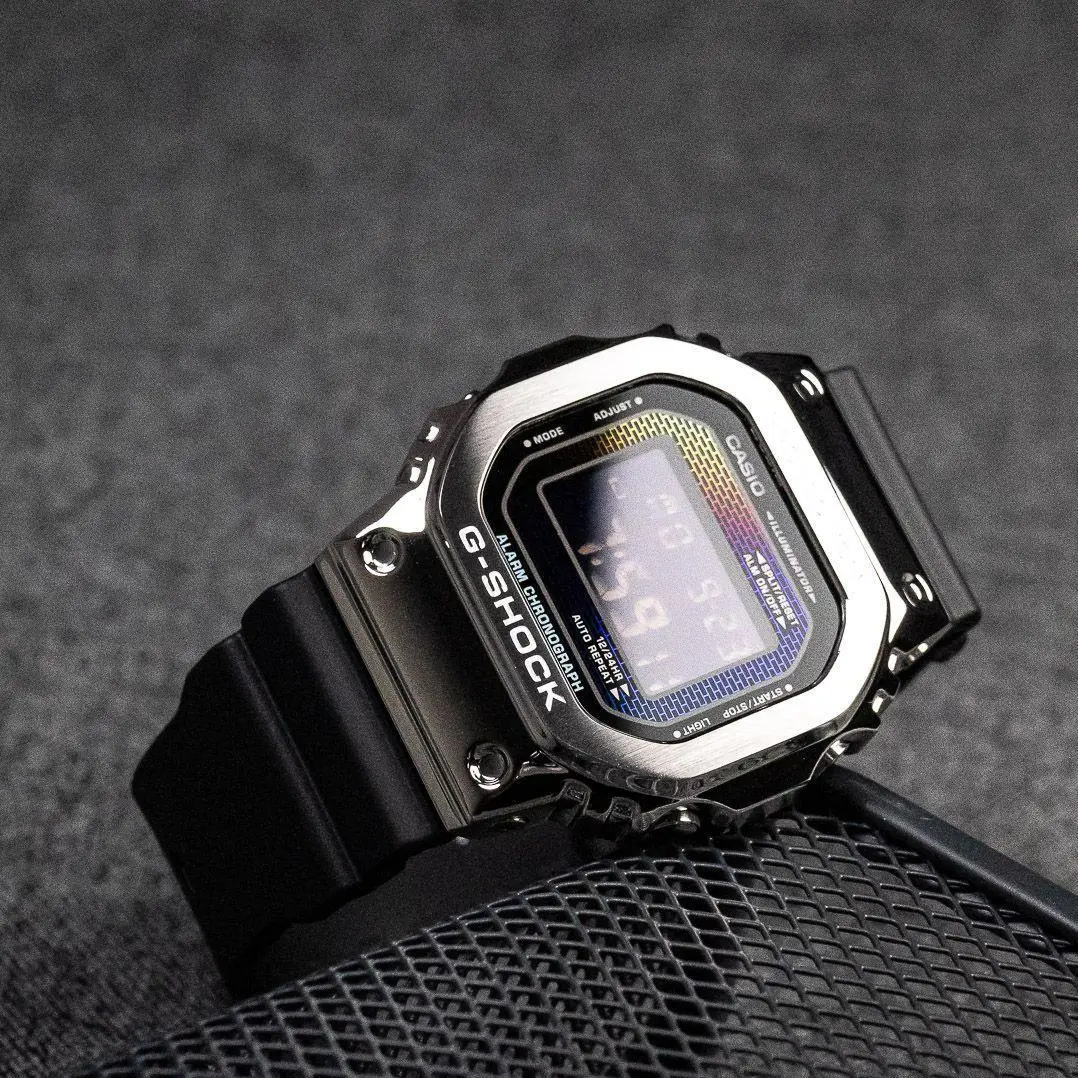 Casio GM-5600RW-1E