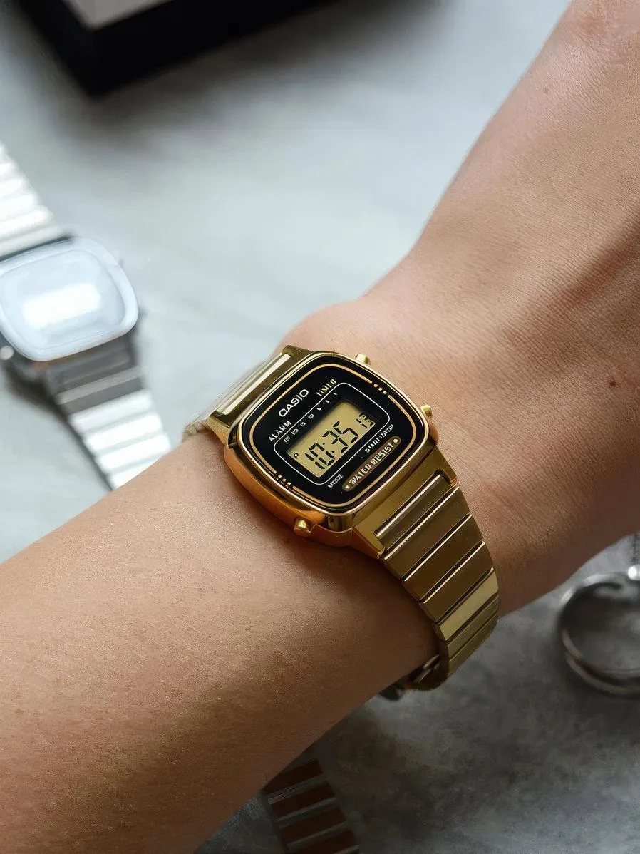 Casio LA-670WGA-1E