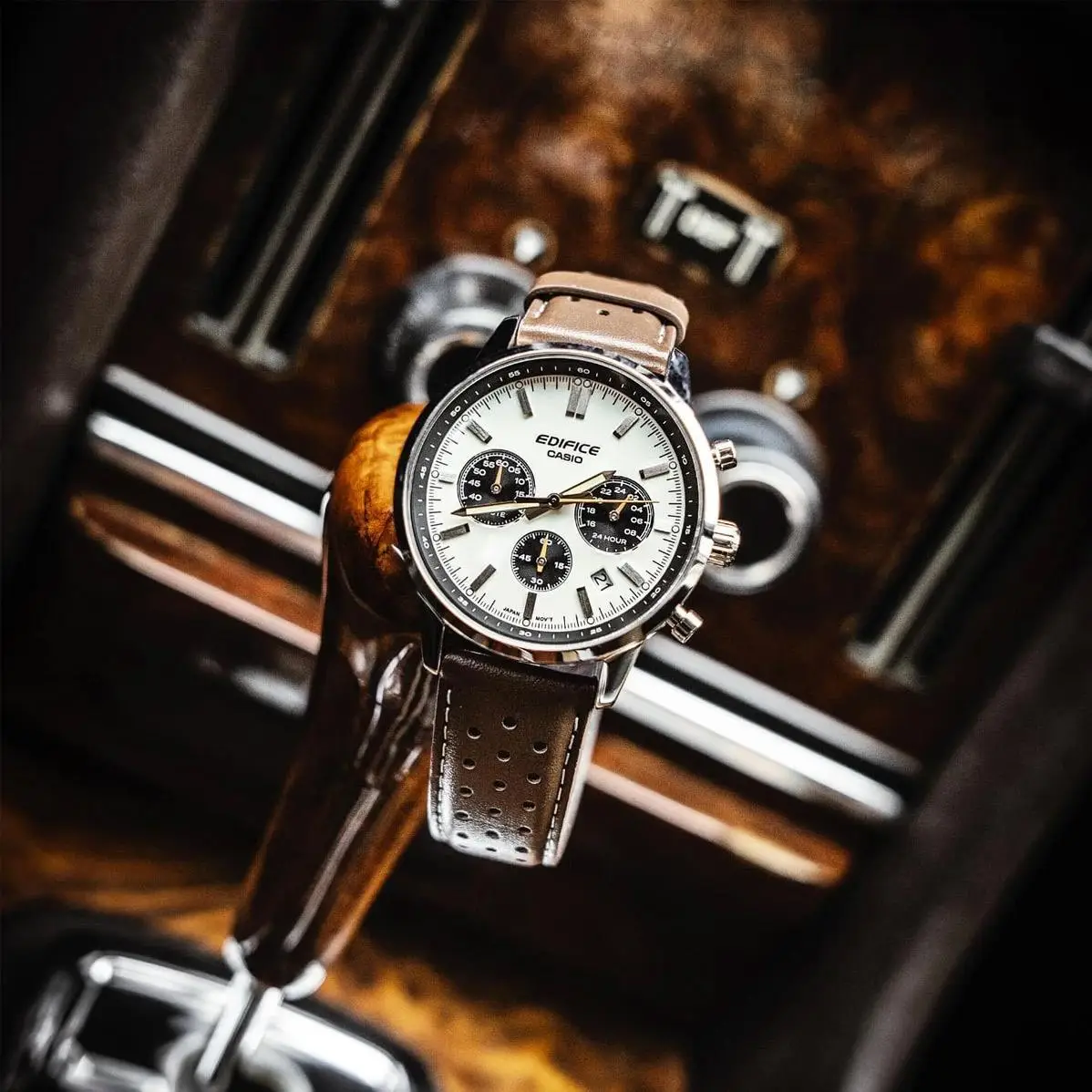 Casio EFR-575L-7A