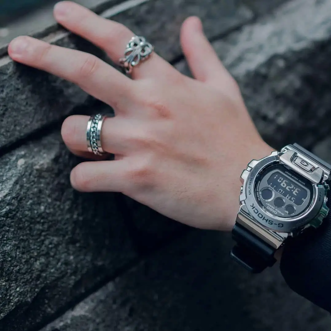 Casio GM-6900U-1E