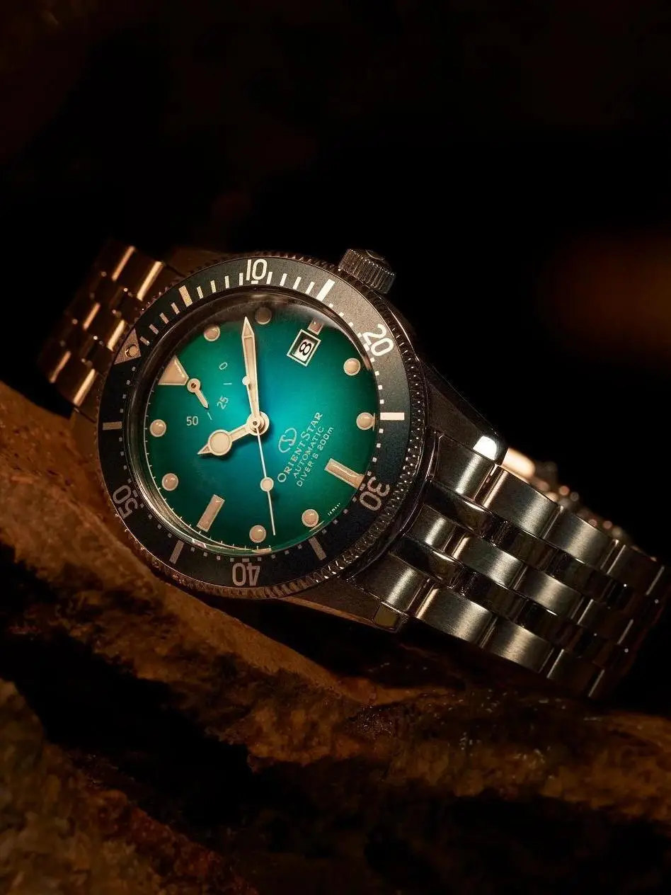 Orient RE-AU0602E