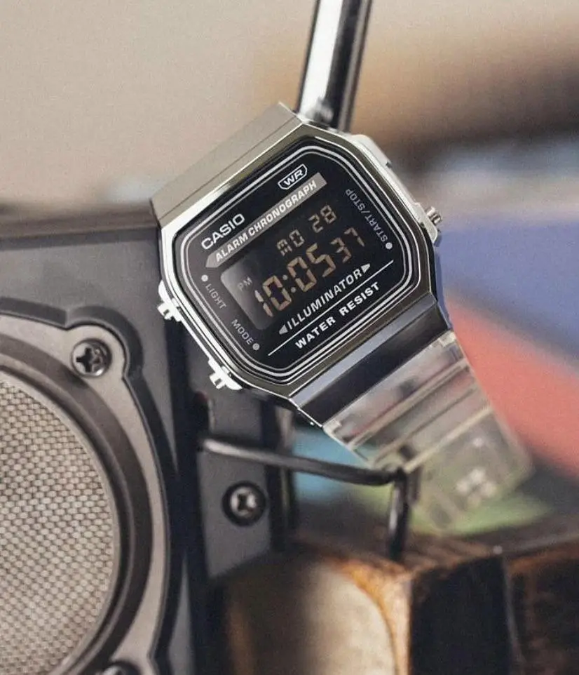 Casio A-168XES-1B