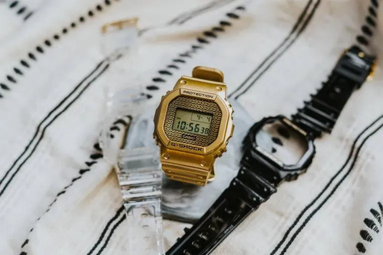 Casio DWE-5600HG-1E