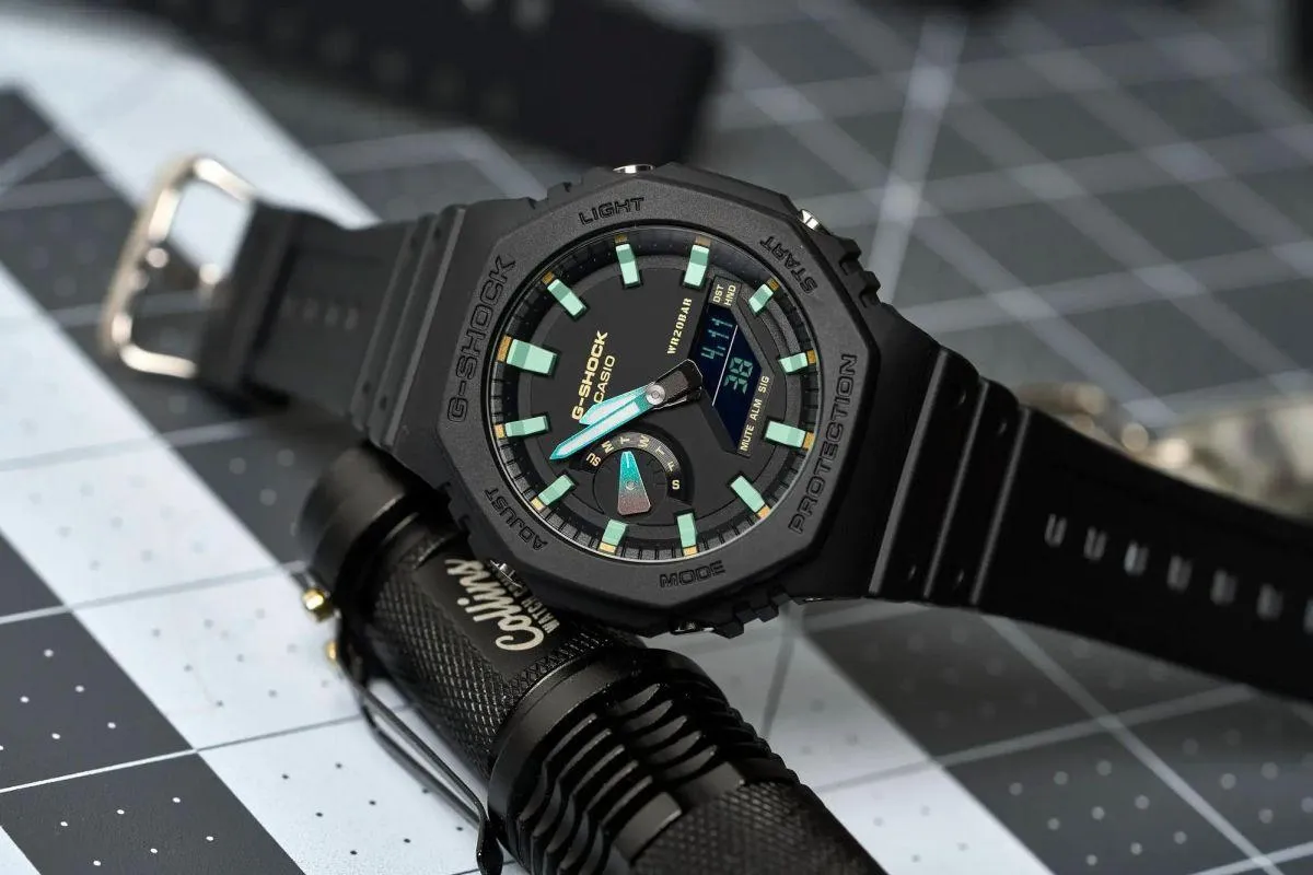 Casio GA-2100RC-1A