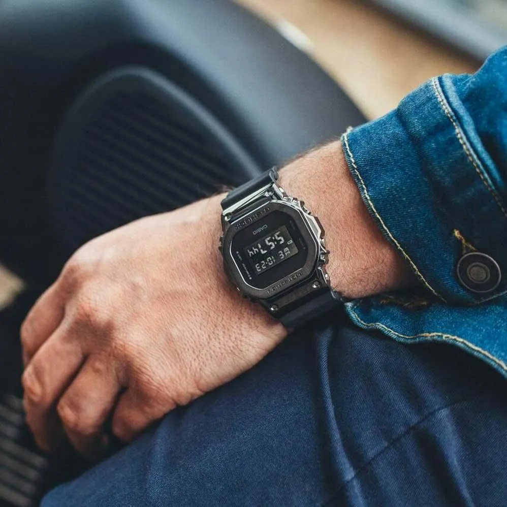 Casio GM-5600UB-1E