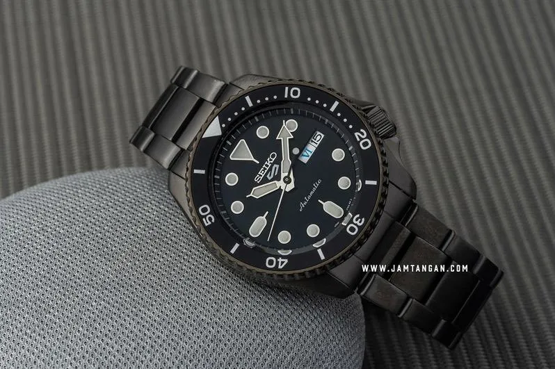 Seiko Seiko 5 Sports SRPD65K1