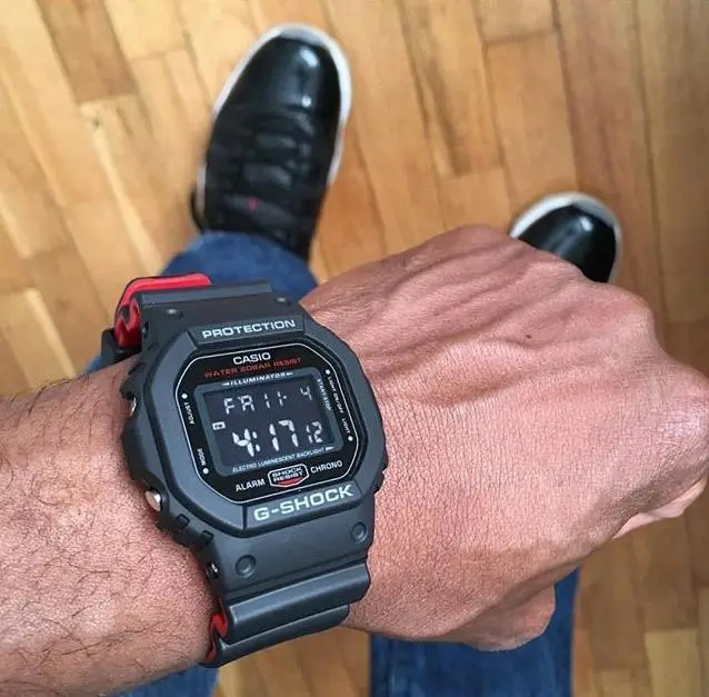 Casio DW-5600HR-1E