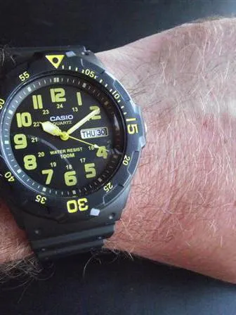 Casio Collection MRW-200H-9B