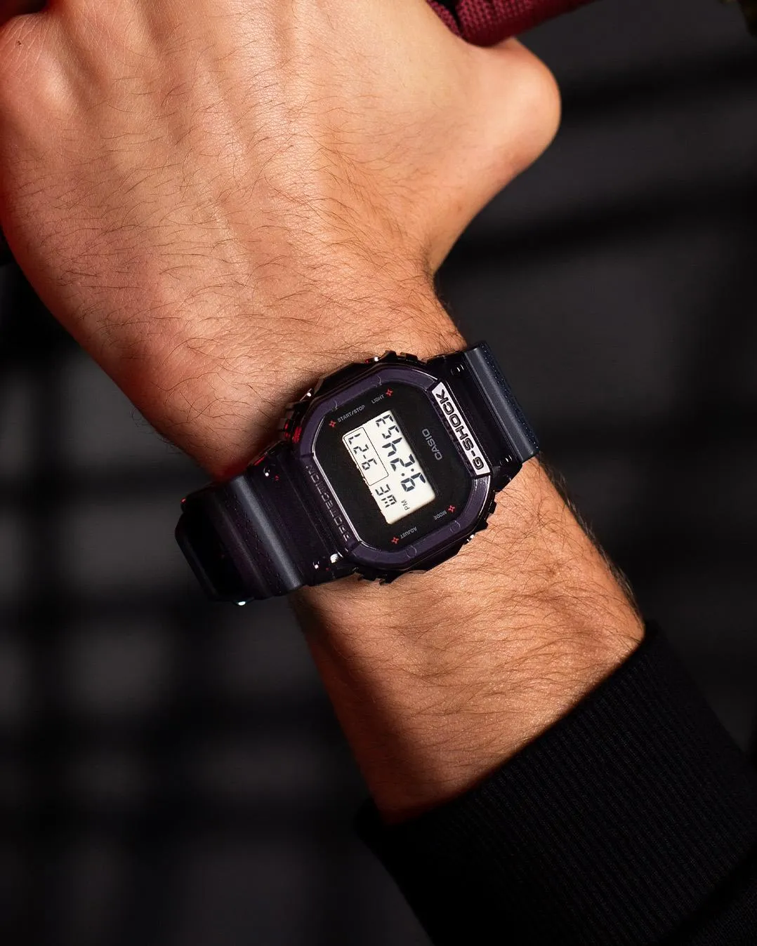 Casio G-Shock DW-5600NNJ-2E
