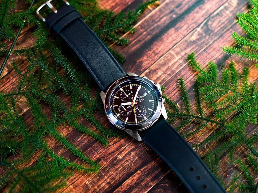 Casio EFR-526L-2C