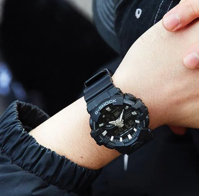 Casio GA-700-1B