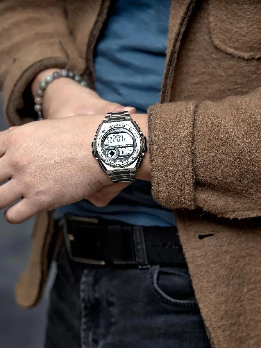 Casio AE-1000WD-1A