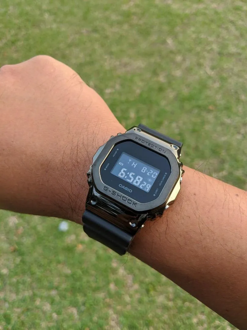 Casio GM-5600UB-1E