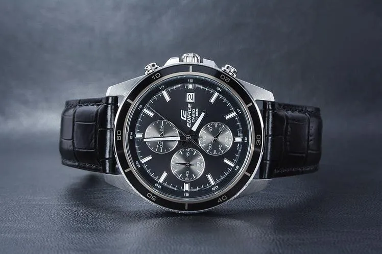 Casio EFR-526L-1A