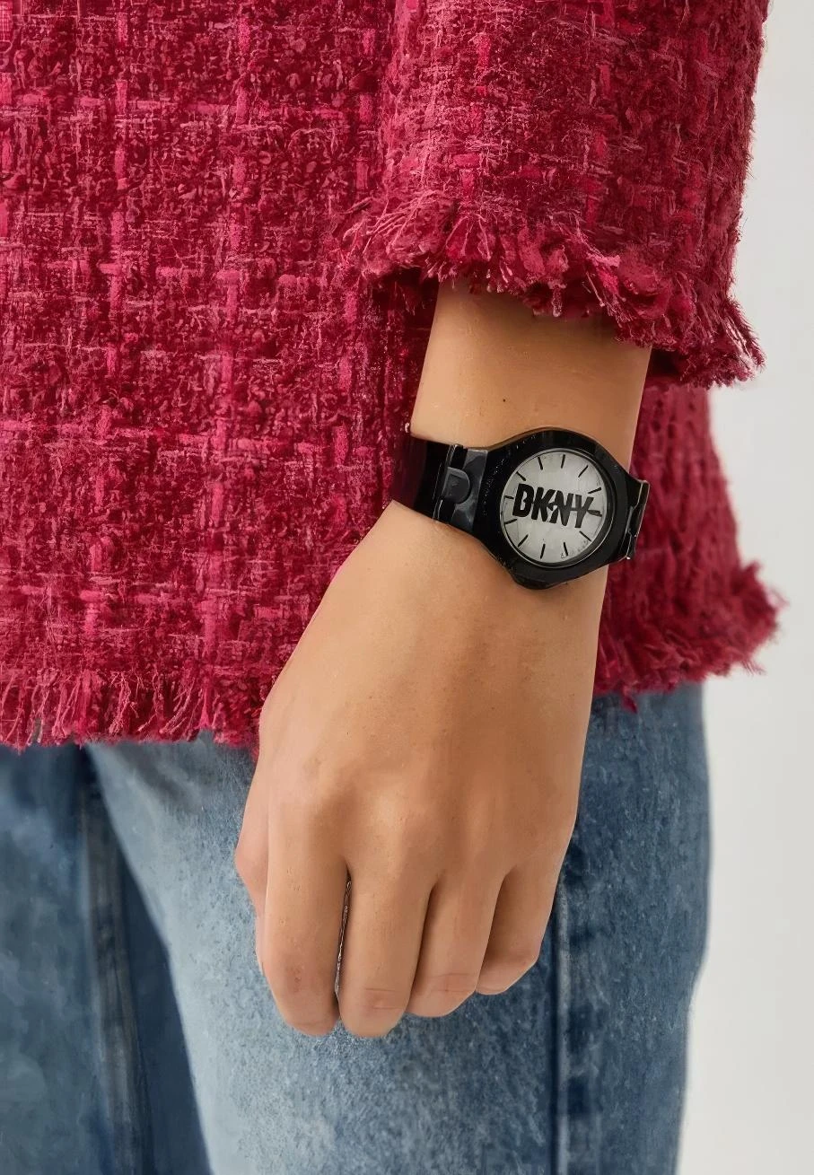 DKNY Chambers NY6645