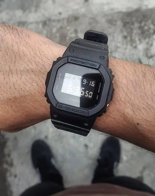 Casio DW-5600BB-1E