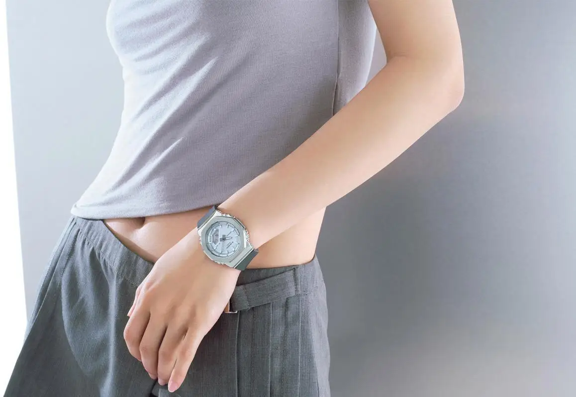 Casio GM-S2110-2A