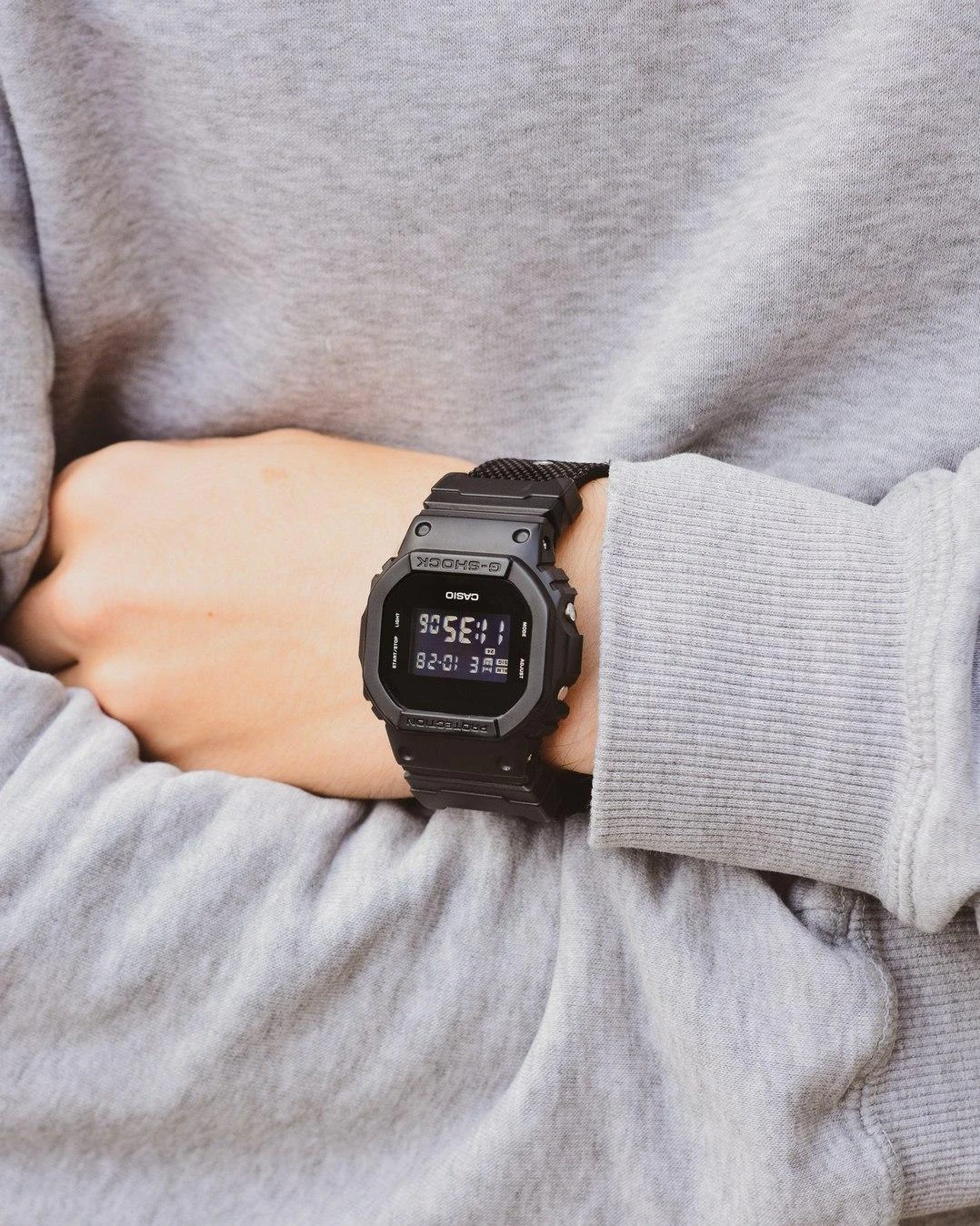 Casio DW-5600BBN-1E