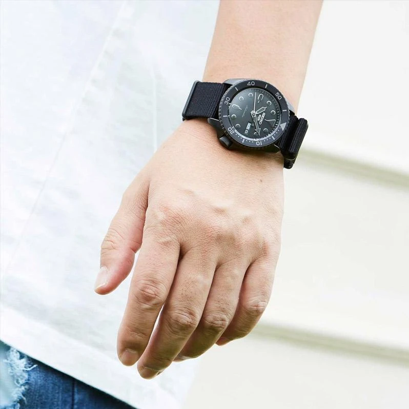 Seiko Seiko 5 Sports SRPD79K1