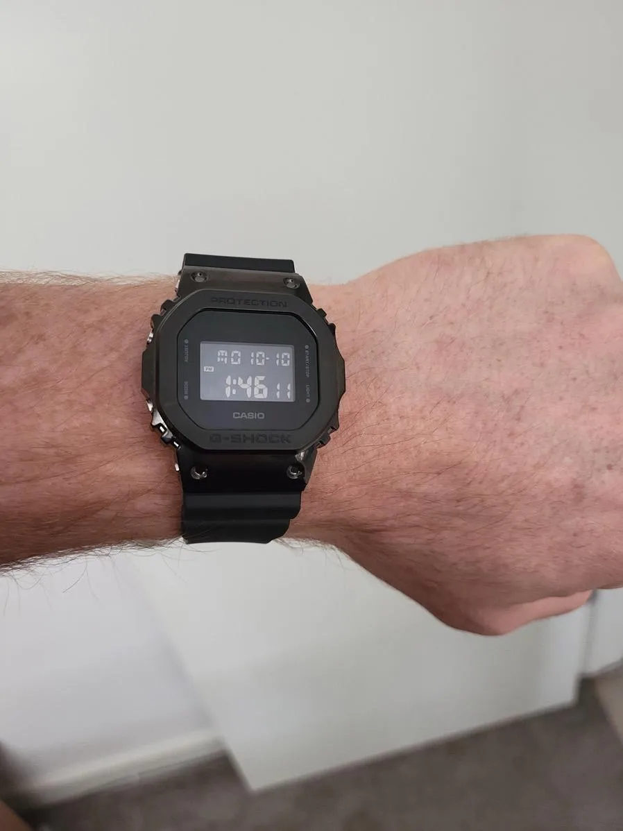 Casio GM-5600UB-1E