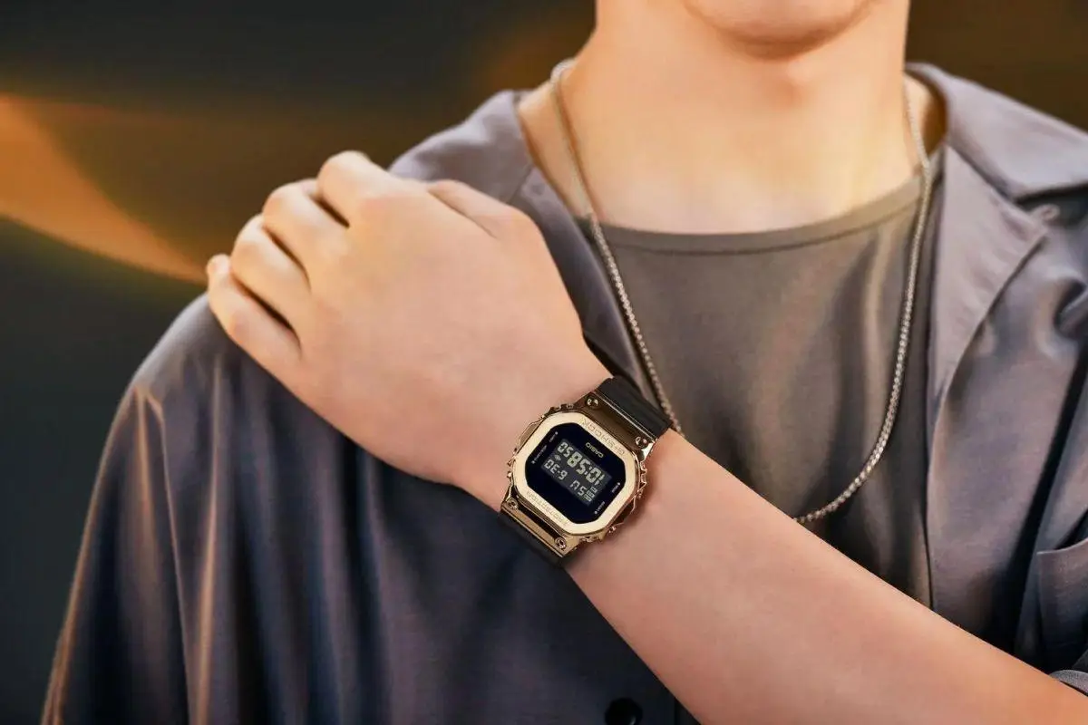 Casio GM-5600UG-9E