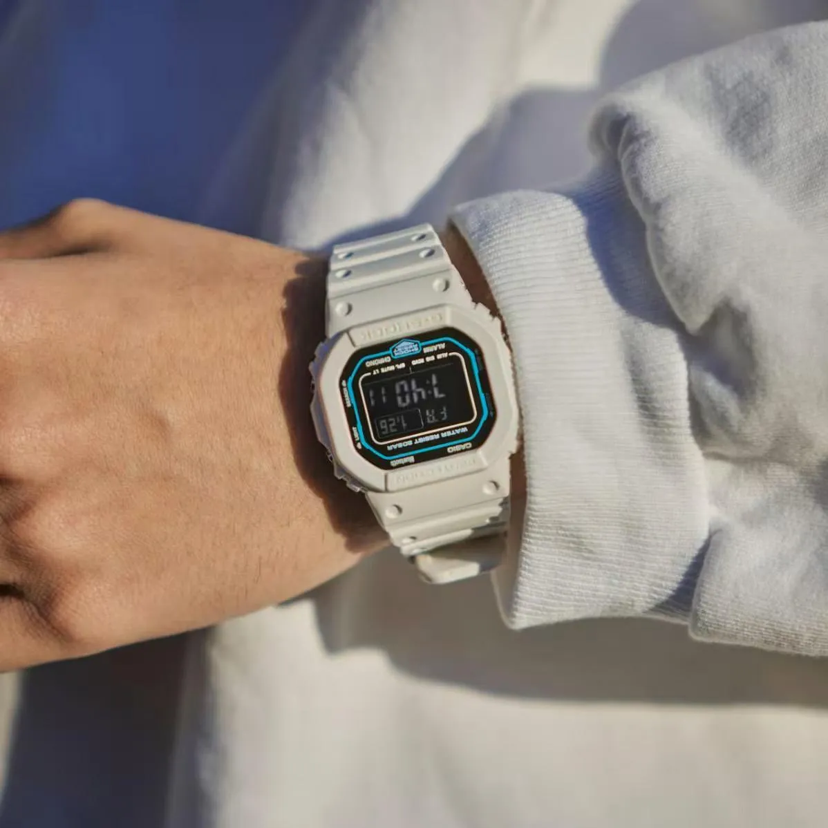 Casio DW-B5600SF-7E