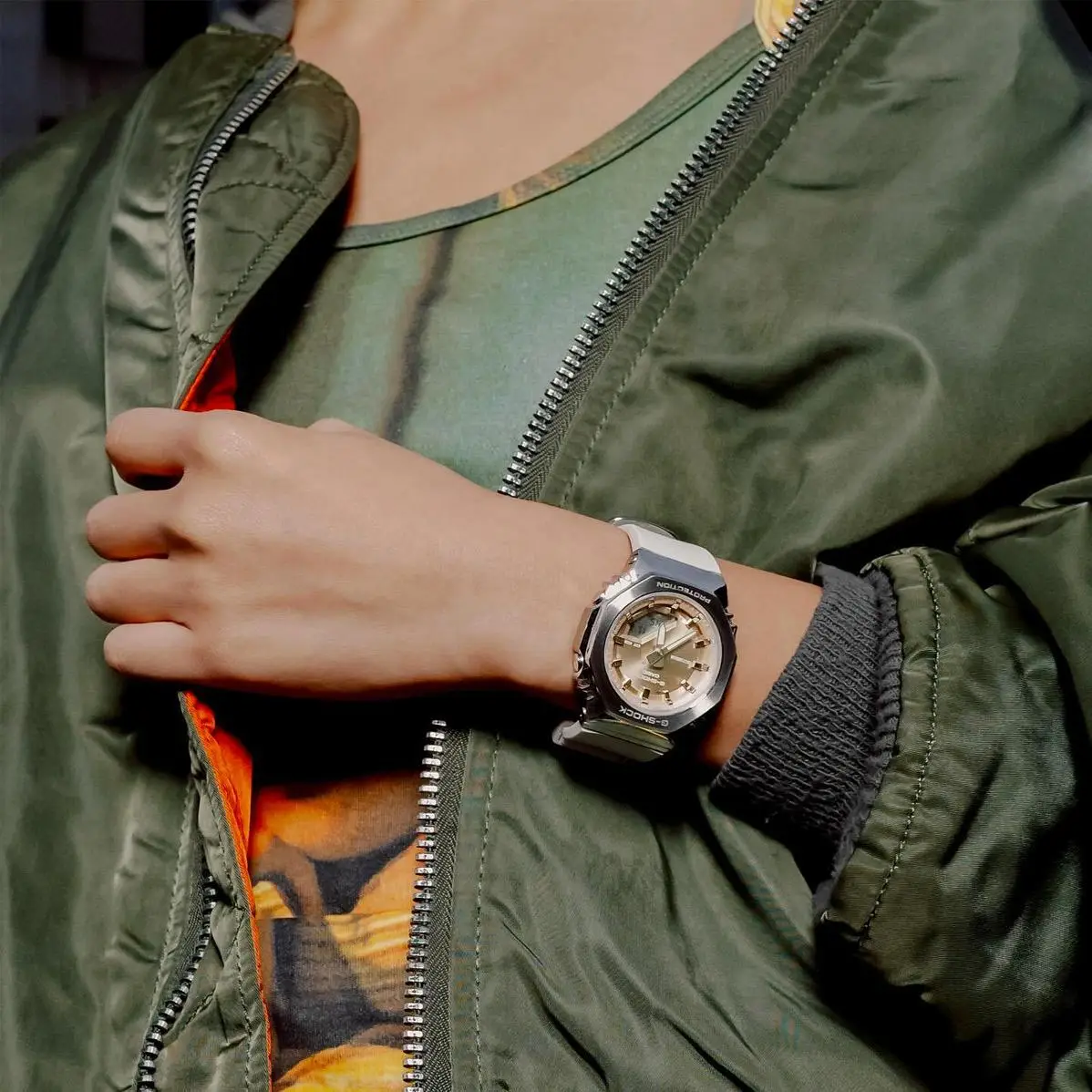 Casio GM-S2110-7A9
