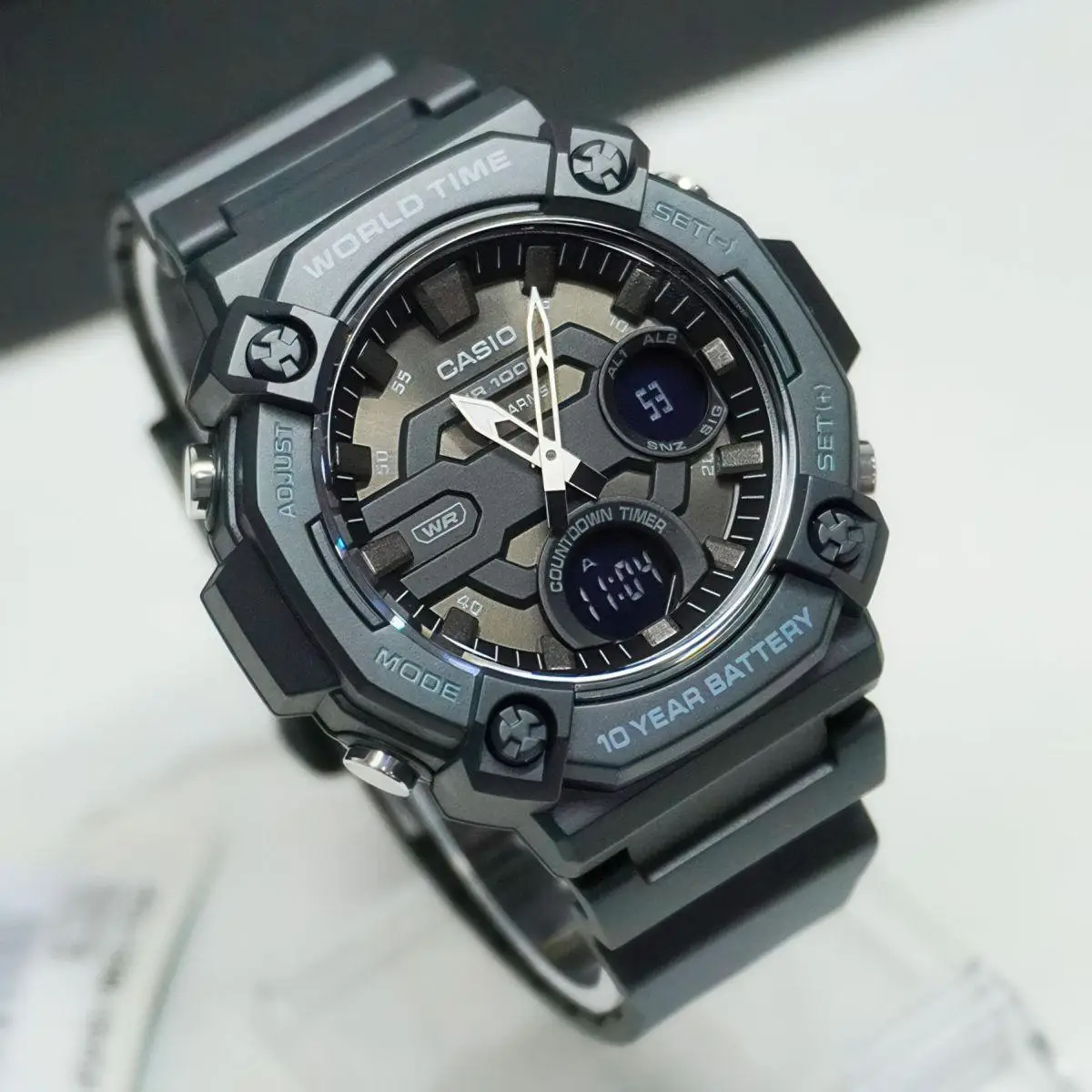 Casio AEQ-120W-1B