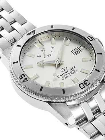 Orient RE-AU0502S