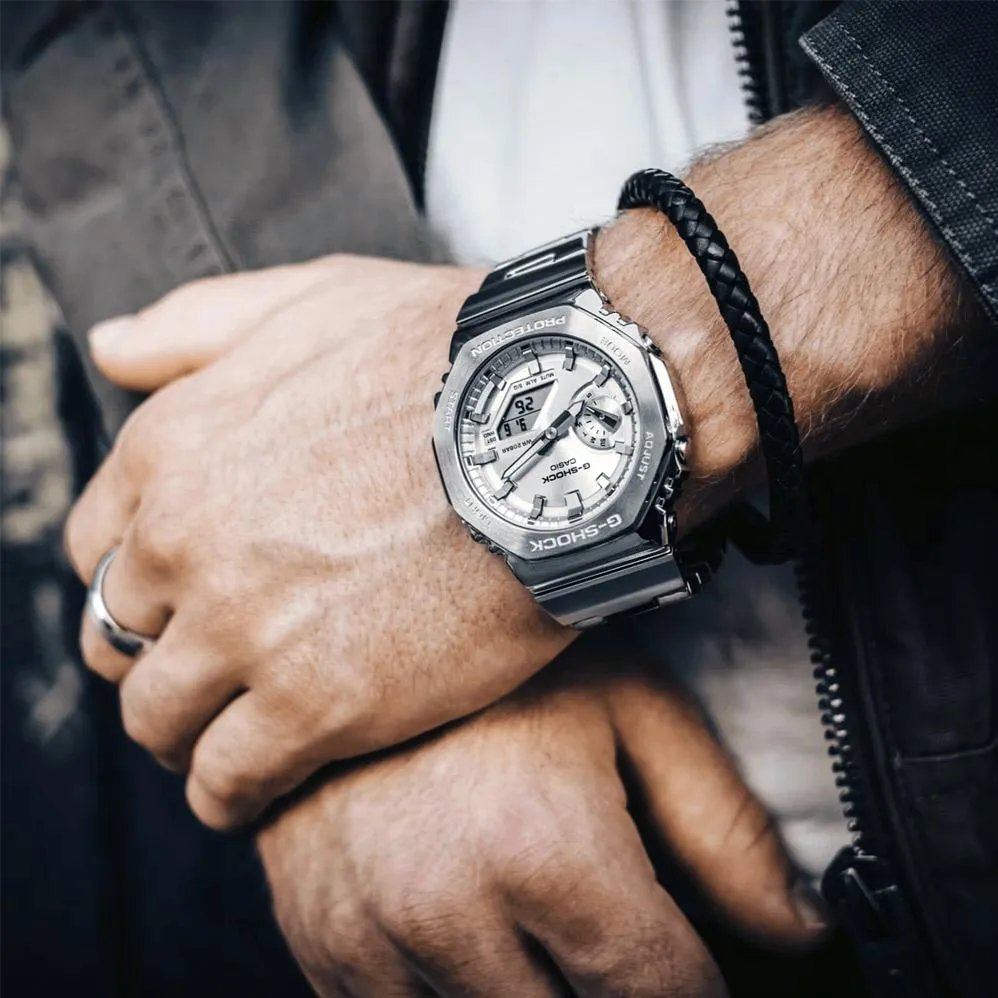 Casio GM-2110D-7A