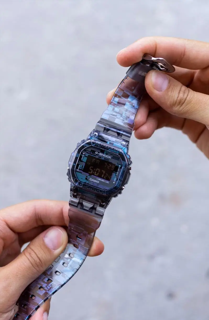 Casio DW-5600NN-1E