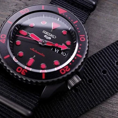 Seiko Seiko 5 Sports SRPD83K1