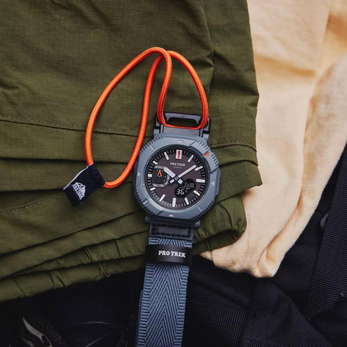 Casio PRJ-B001B-2E
