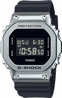 Наручные часы Casio GM-5600-1E