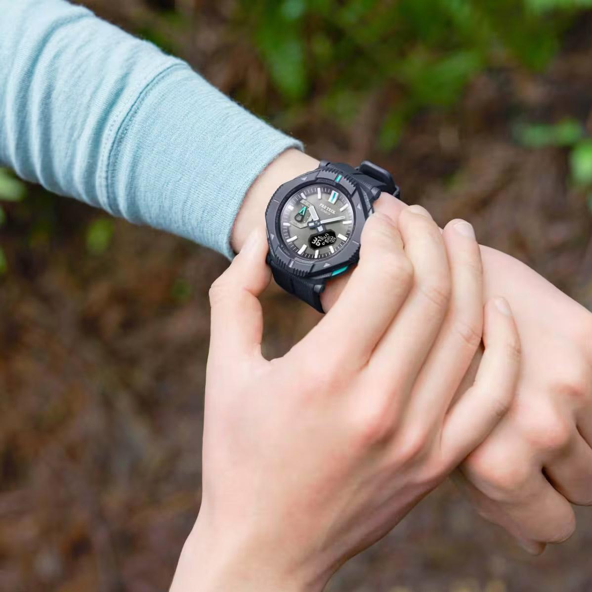 Casio PRJ-B001-1E