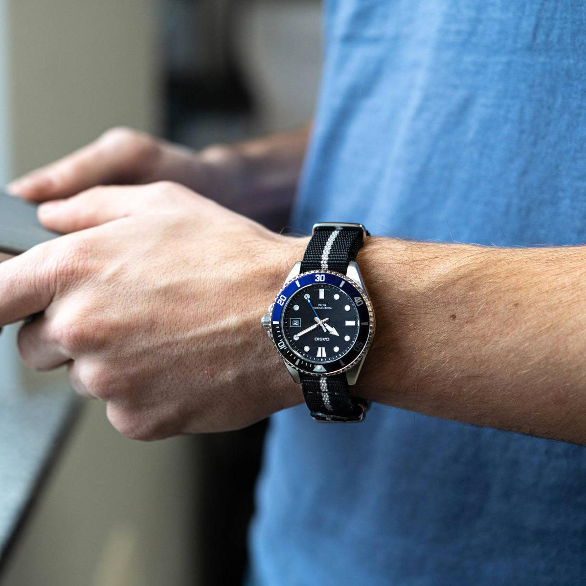 Casio MDV-10C-1A2