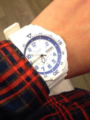 Casio Collection MRW-200HC-7B2