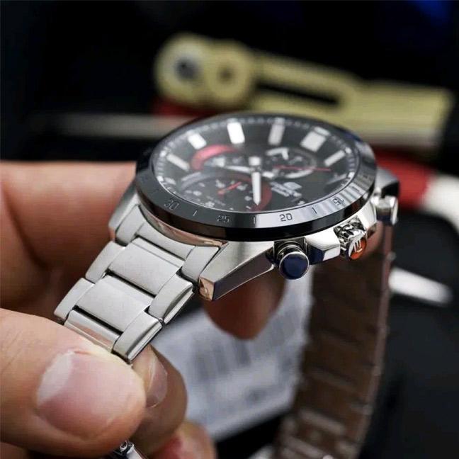 Casio EFR-571DB-1A1