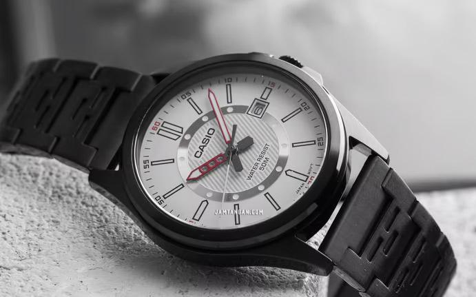 Casio Collection MTP-E700B-7E