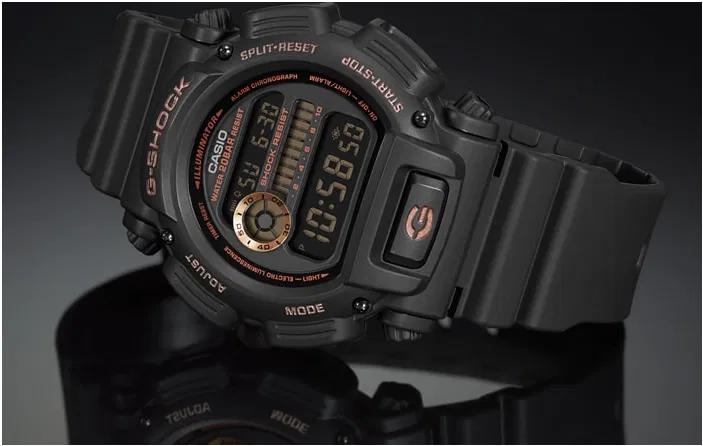 Casio DW-9052GBX-1A4