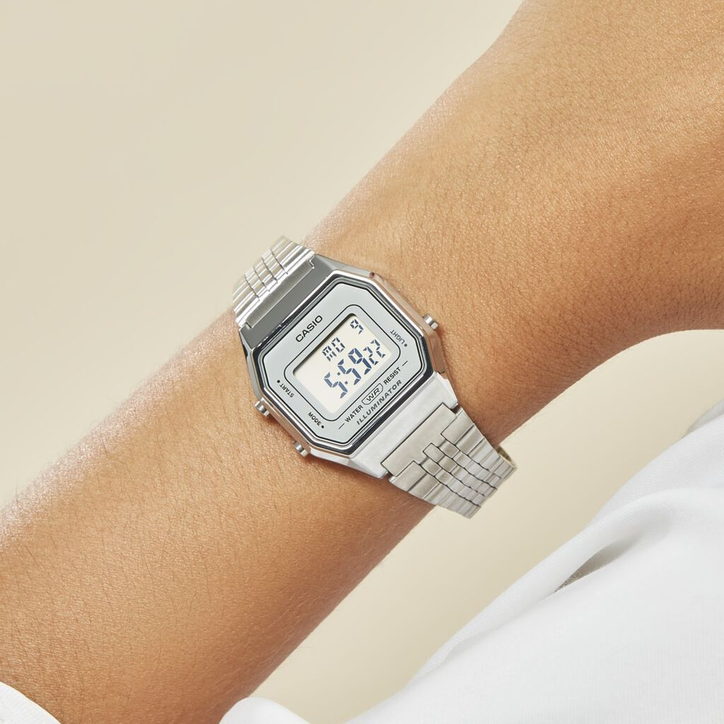 Casio LA-680WEA-7E