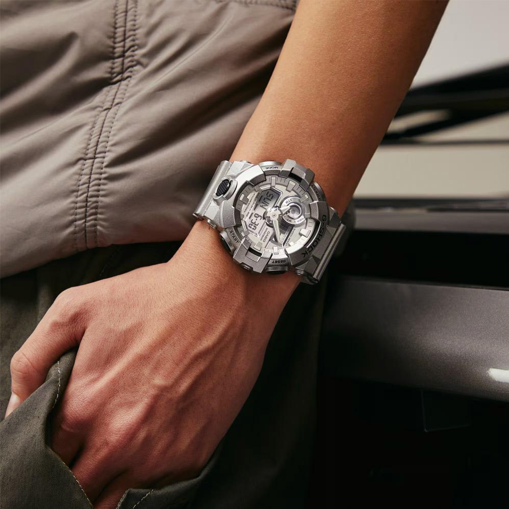 Casio G-Shock GA-700FF-8A