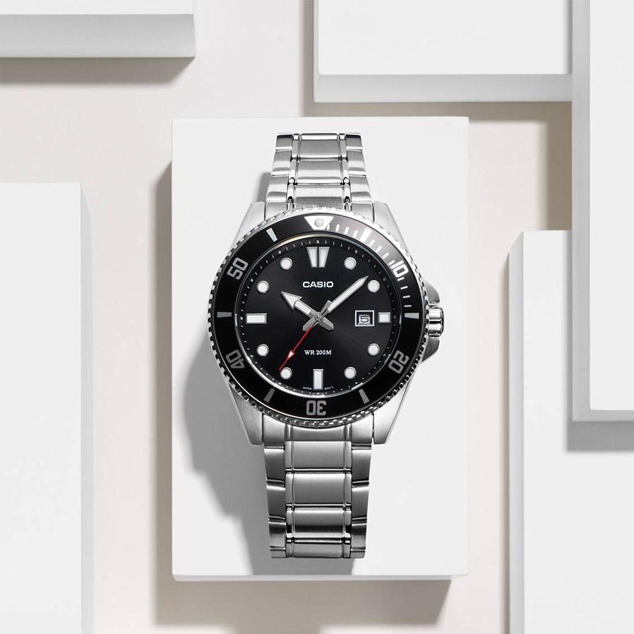Casio MDV-107D-1A1