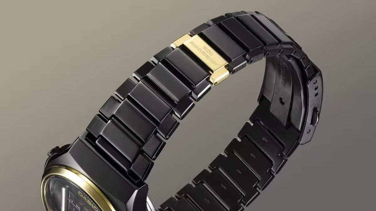 Casio TRN-50ZE-1A