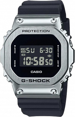 Наручные часы Casio GM-5600U-1E