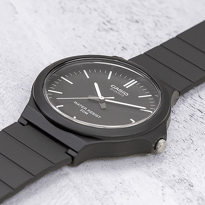 Casio MW-240-1E