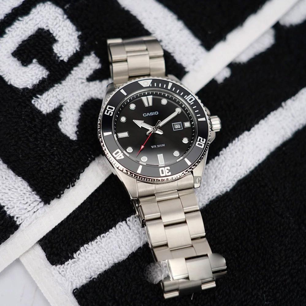 Casio MDV-107D-1A1